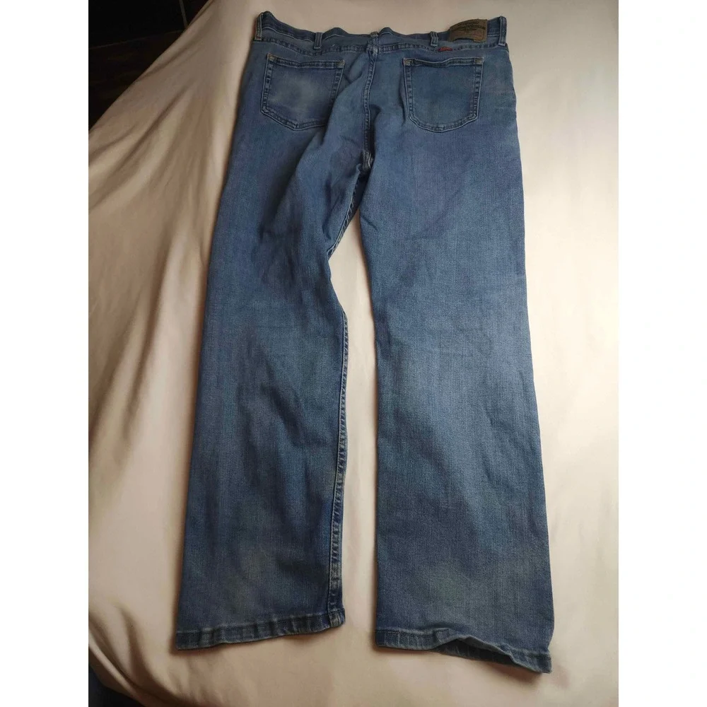 Wrangler Performance Series Mens 42x30 Straight Leg Jeans Medium Wash